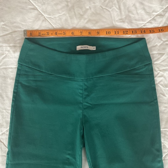 🆕 Ricki’s Sea Green Skinny Capri Pant - Picture 8 of 12